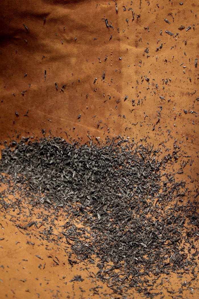 05122016_dadamson-photgraph_making-shavings-for-dust